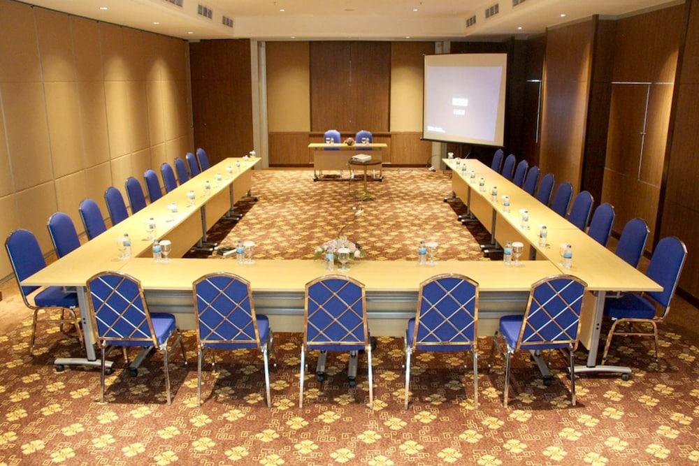 Swiss-Belhotel Bogor Dış mekan fotoğraf